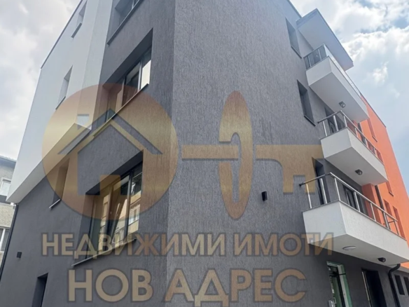 двустаен център