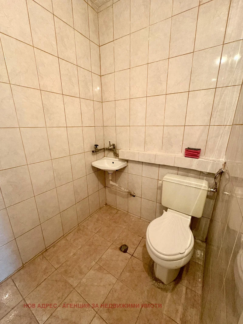 1c175803080458984_wz тристаен Вароша