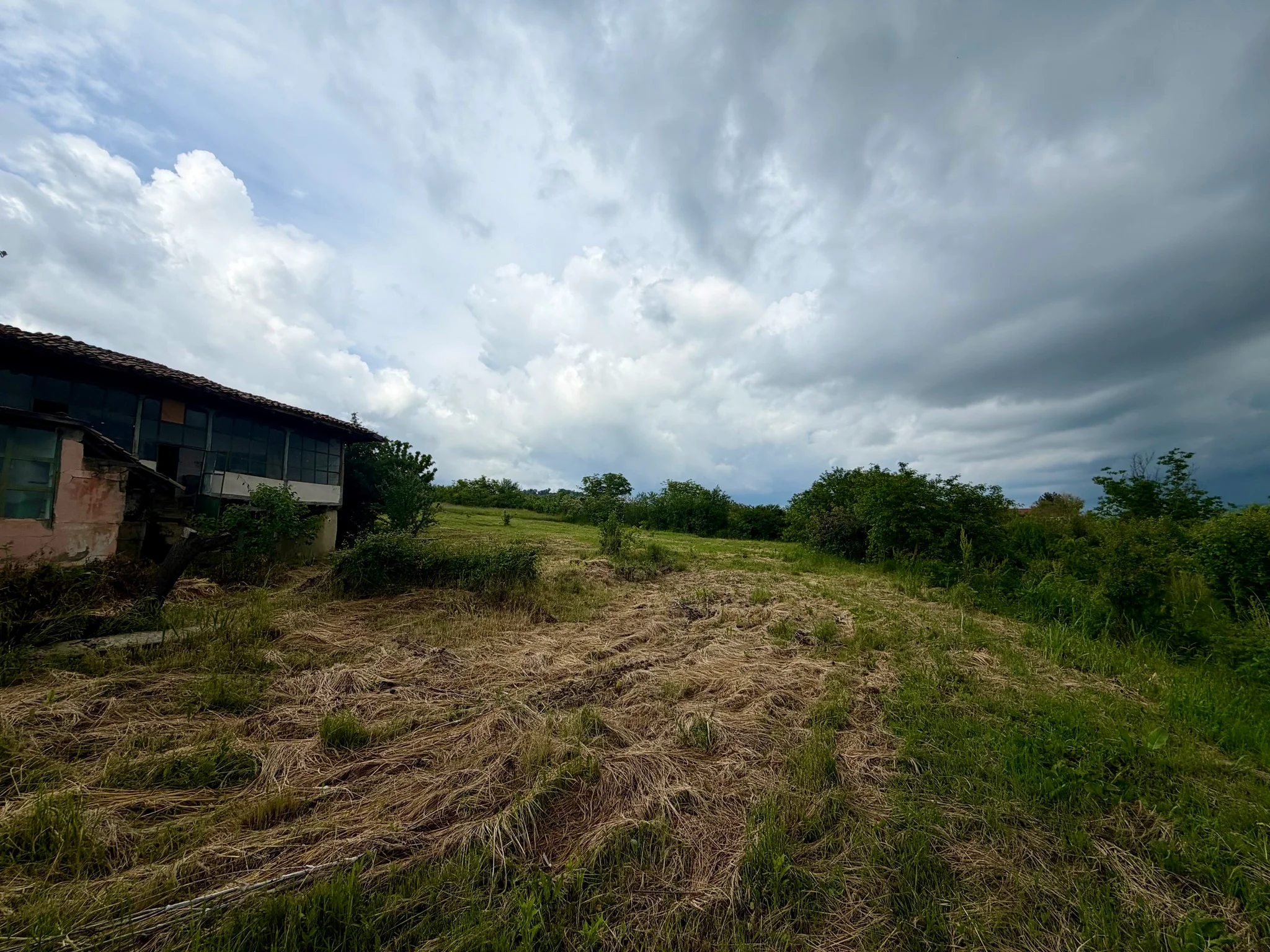 продава къща в село лиляк търговище