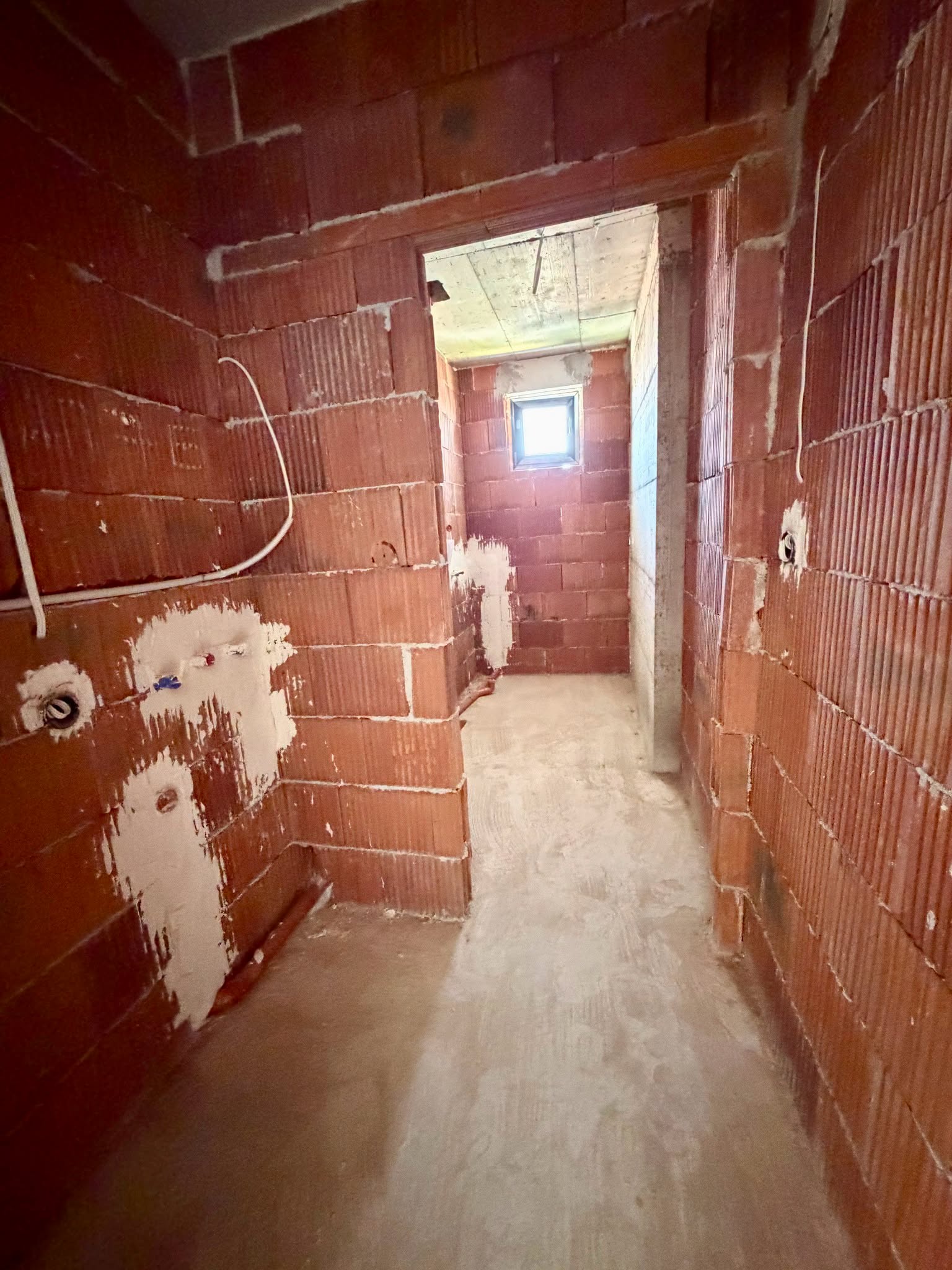 733524242_1030132606061085_3978317299708106935_n тристаен апартамент ново строителство Търговище